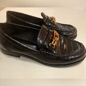 Elegant Black moccasins  with Gold Chain Accent